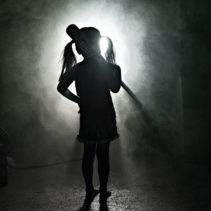 Joakim Sjöåker Photography girl with baseball bat